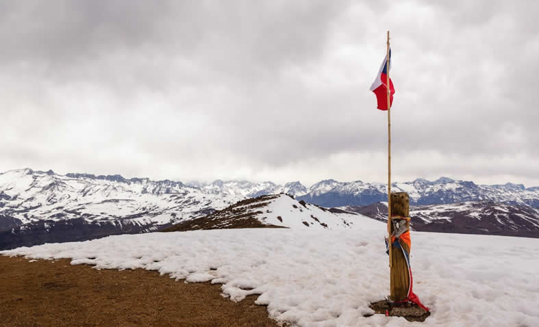 Es toda una experiencia! No es un trekking de dificultad media. Son al menos 10 horas de actividad, pero los paisajes lo valen. Arriba abunda el silencio y el frio, pero los paisajes son increíbles. No es una actividad para ir solo. 100% recomendado.